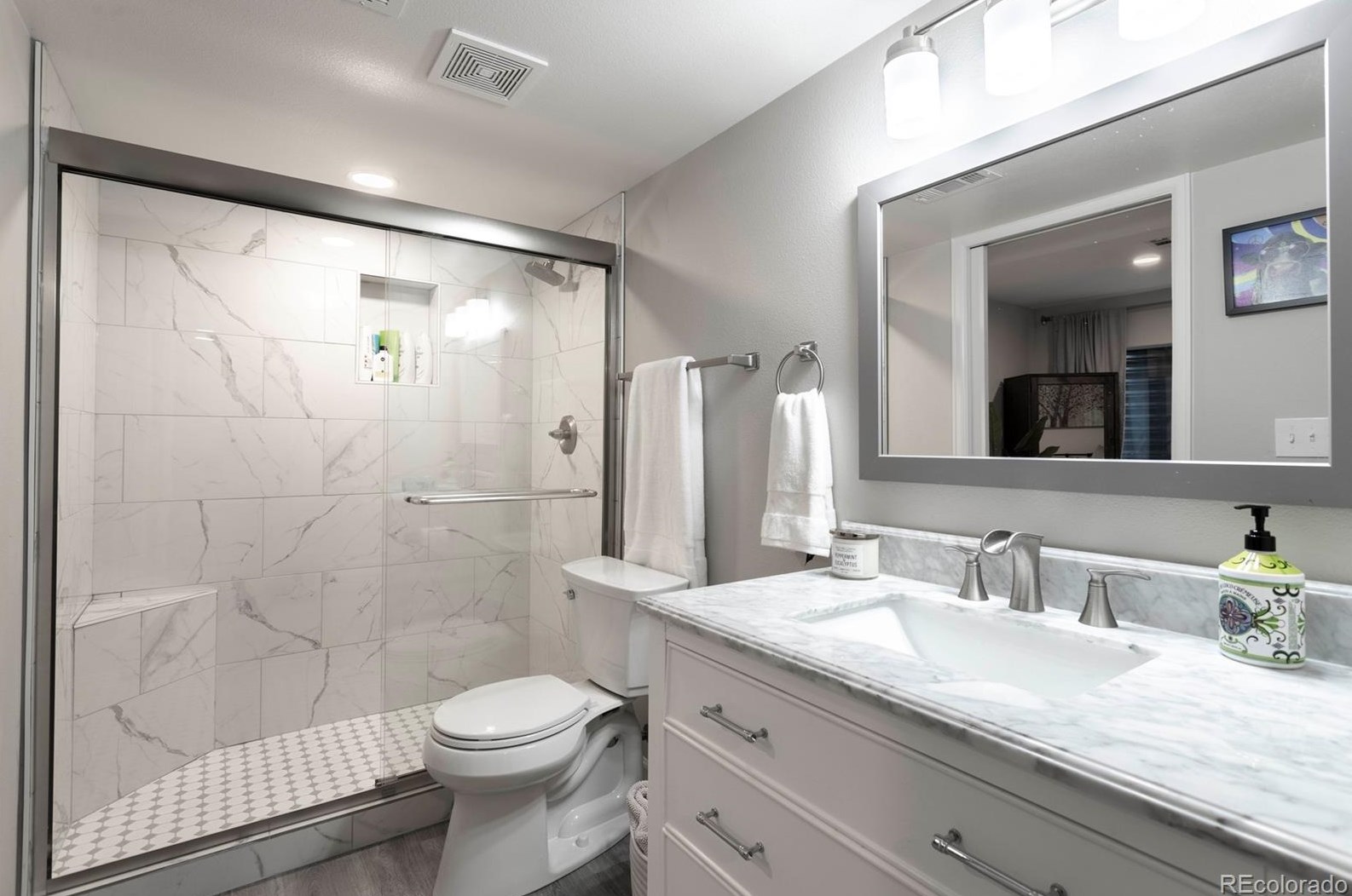 2574 Greensborough Dr, Littleton CO  80129-2221 exterior