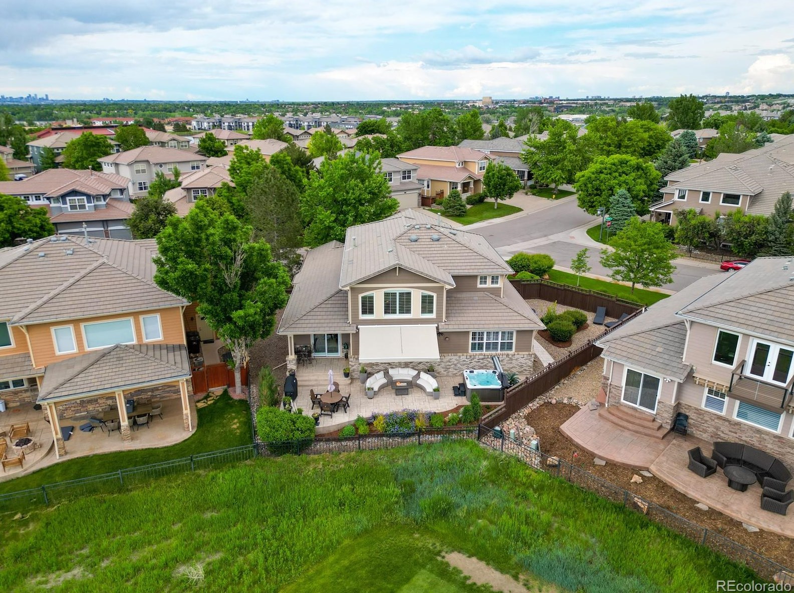 2574 Greensborough Dr, Littleton CO  80129-2221 exterior