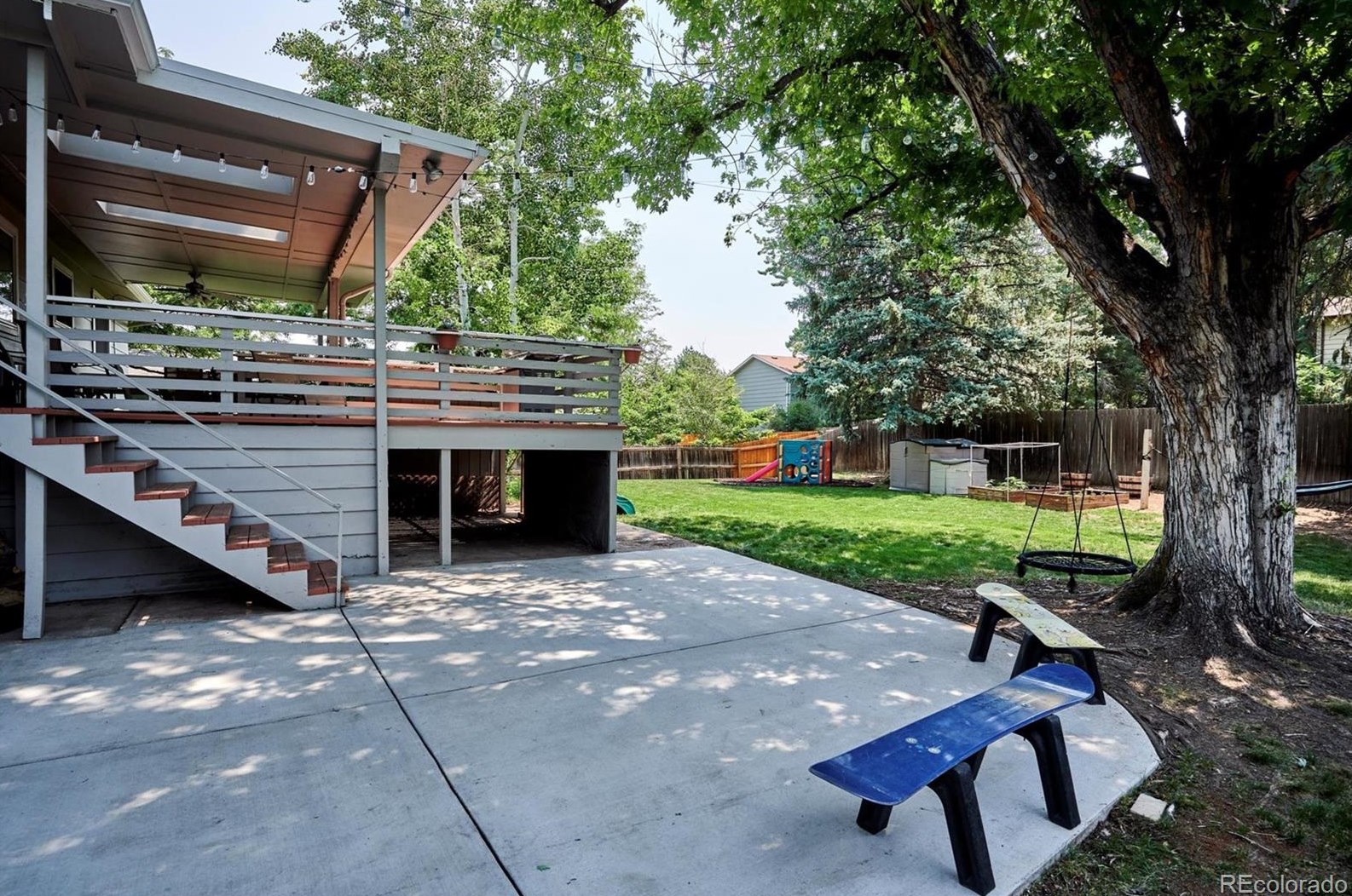 1084 Fremont Cir, Littleton CO 80122-1465 exterior