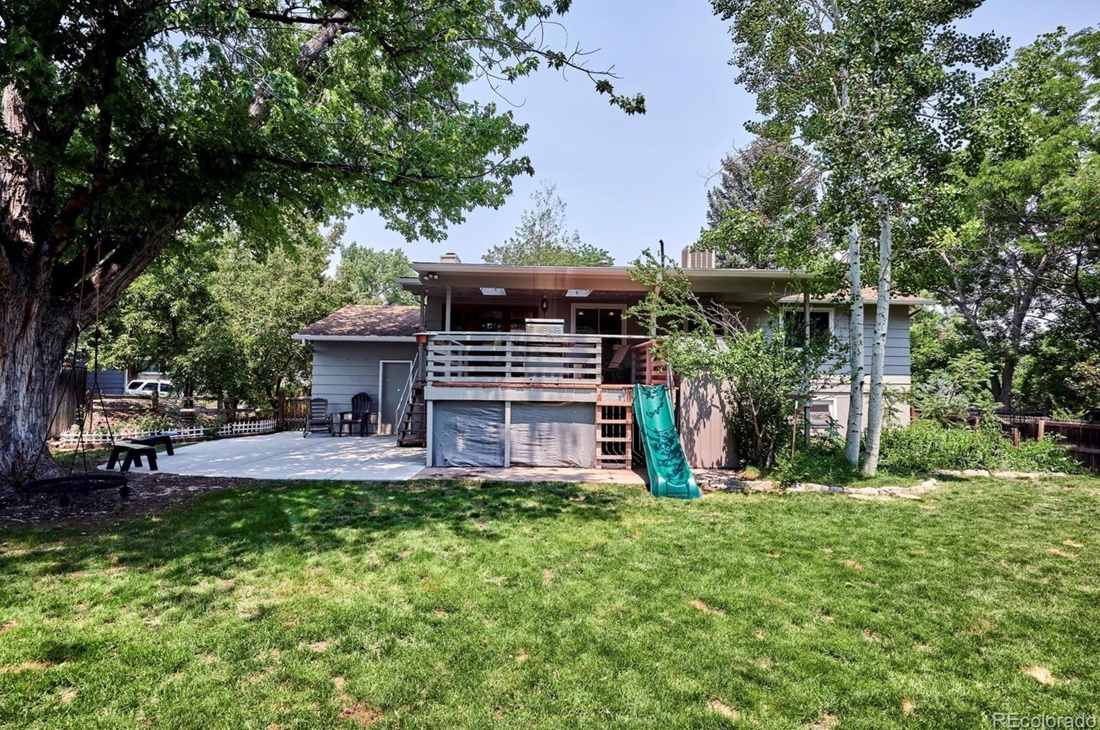 1084 Fremont Cir, Littleton CO 80122-1465 exterior