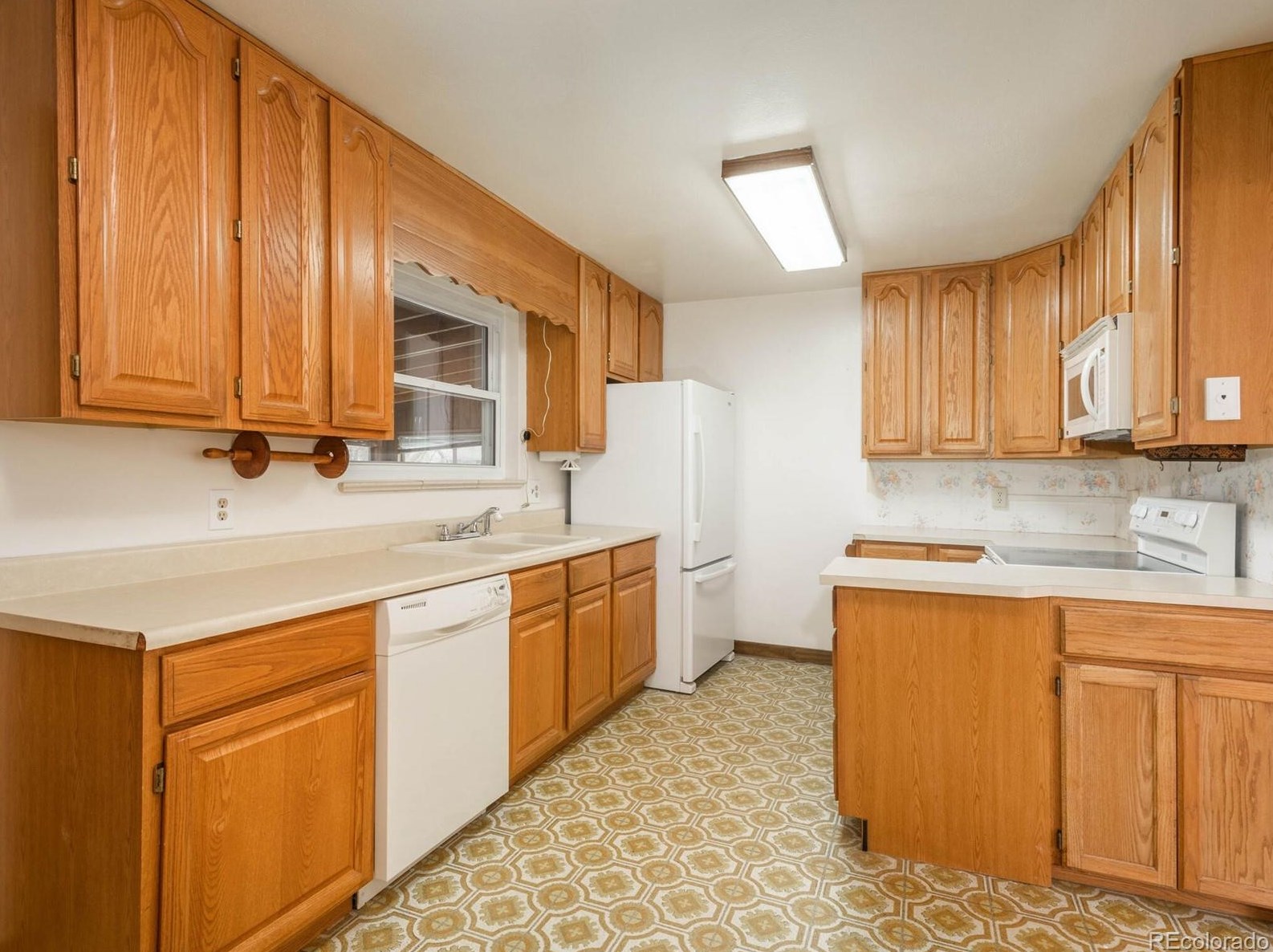 5934 Swadley Ct, Arvada CO  80004-4200 exterior