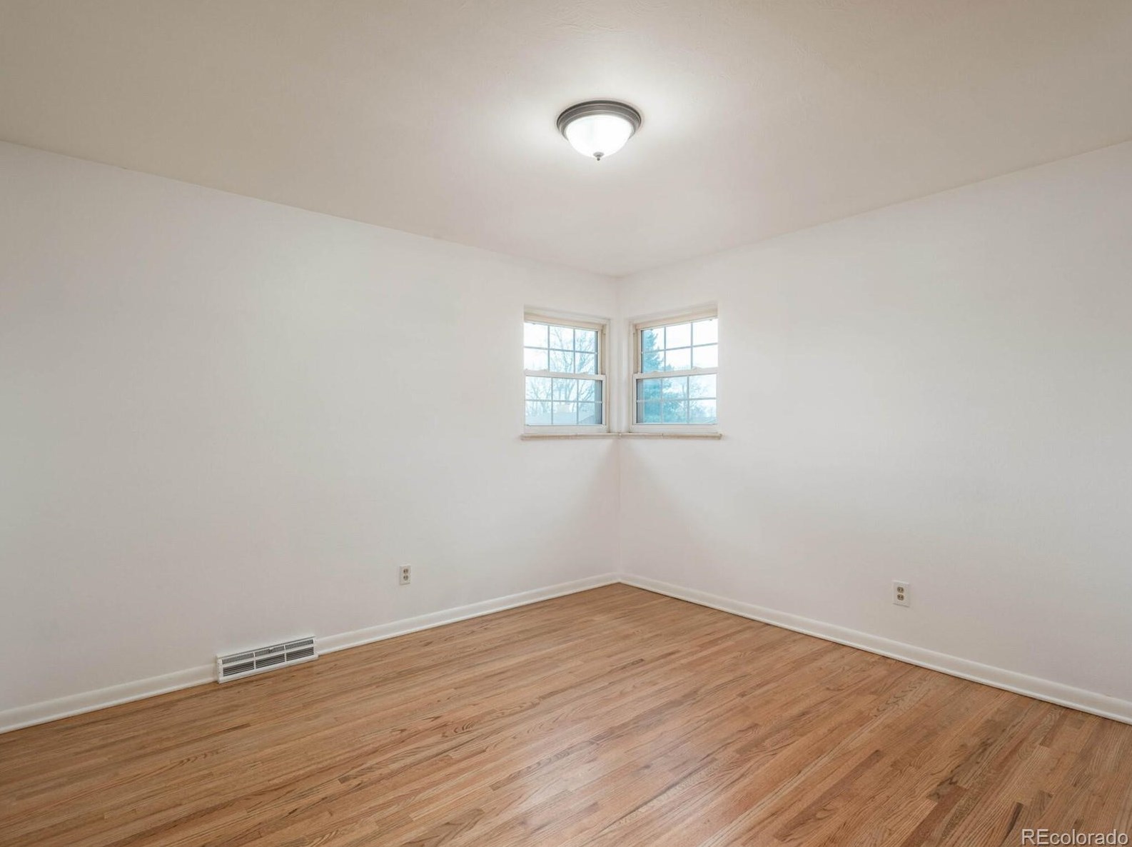 5934 Swadley Ct, Arvada CO  80004-4200 exterior