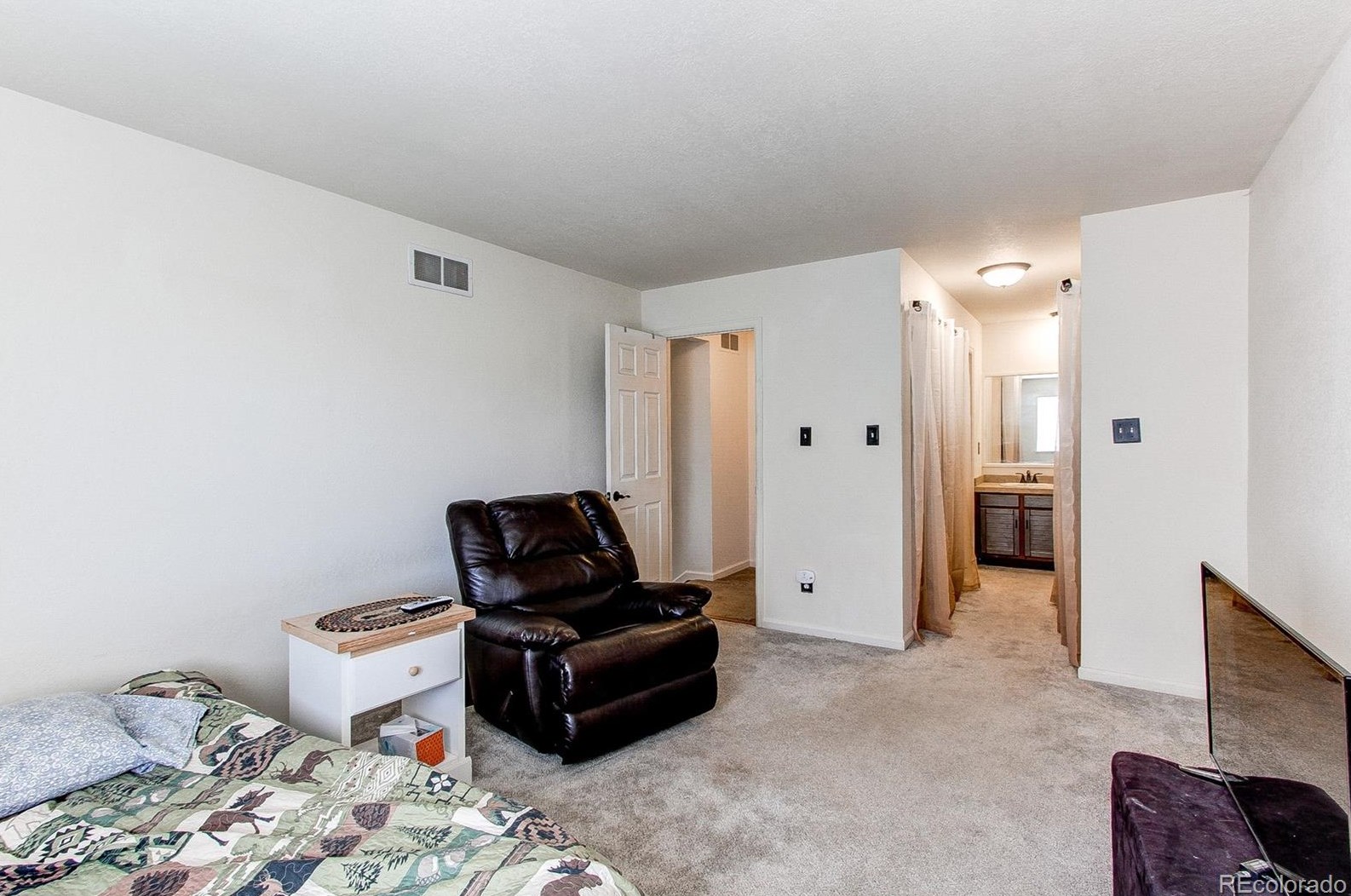 6543 Big Horn Trl, Littleton CO 80125-9045 exterior