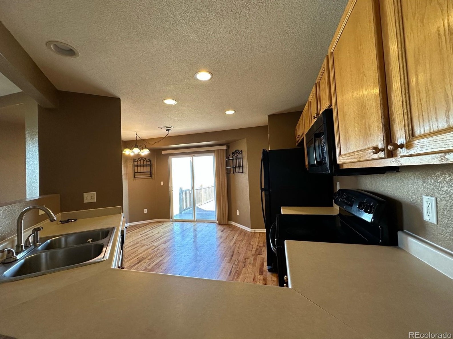 7664 Brown Bear Ct, Littleton CO  80125-8848 exterior