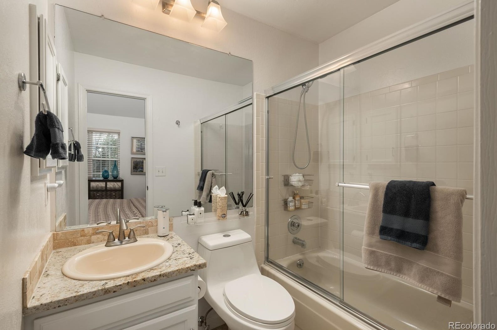 8066 Columbine Ct, Littleton CO  80122-3420 exterior