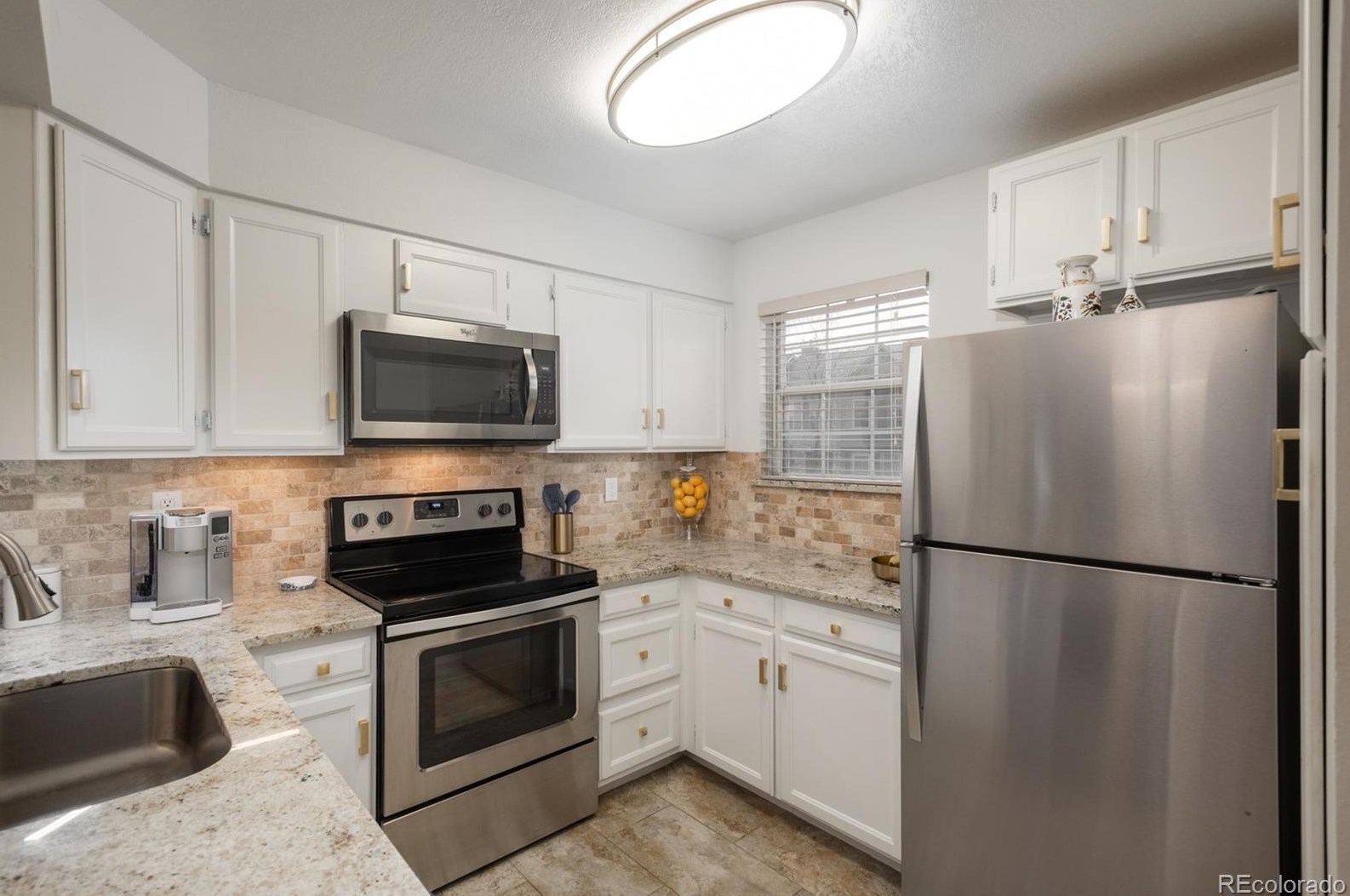 8066 Columbine Ct, Littleton CO  80122-3420 exterior