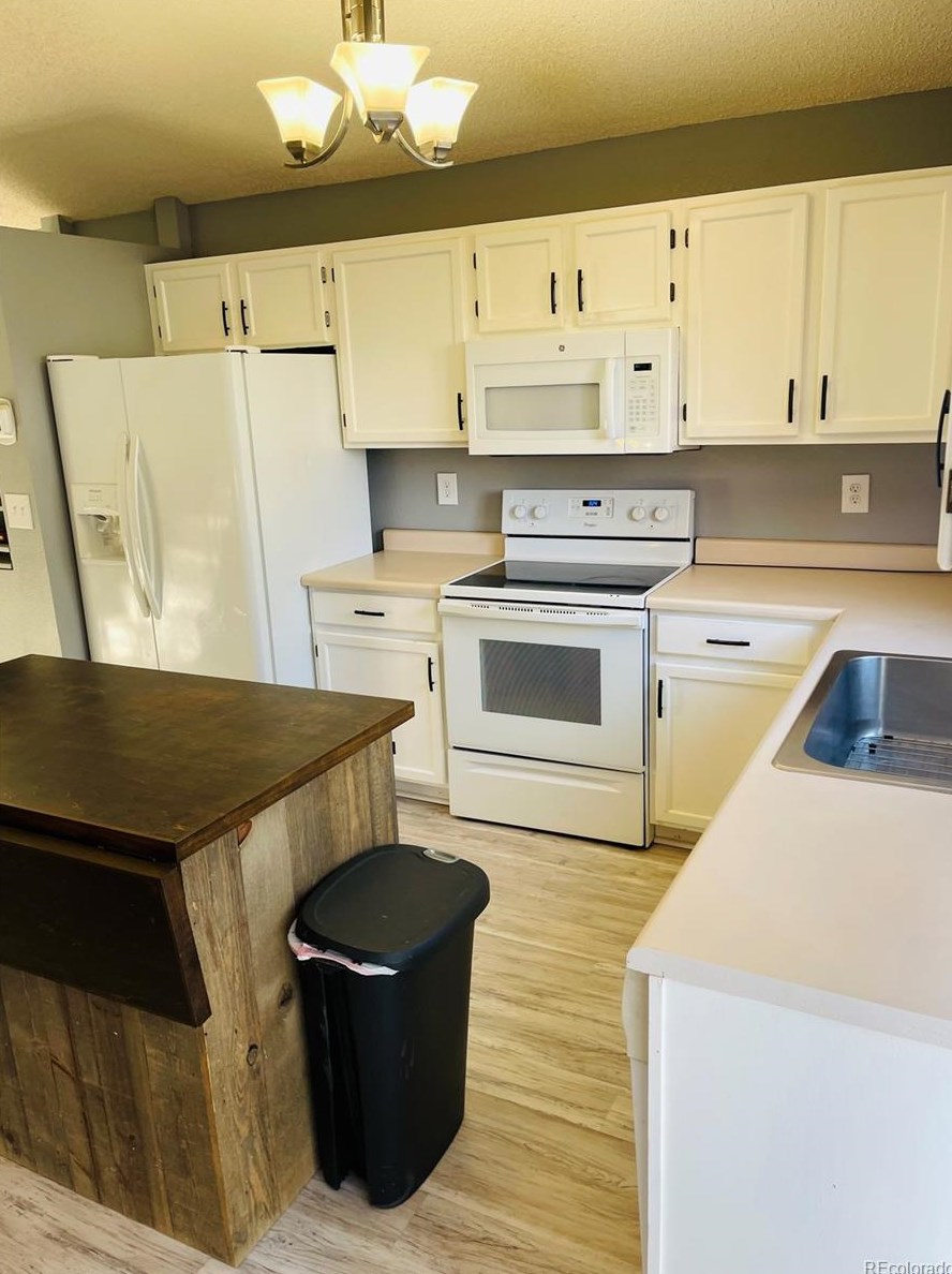 5590 Youngfield St, Littleton CO 80127-5211 exterior