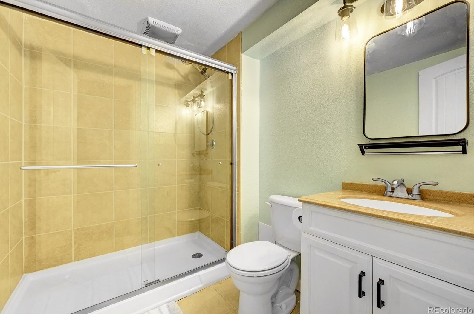 10472 82 Ave, Arvada CO  80005-4741 exterior