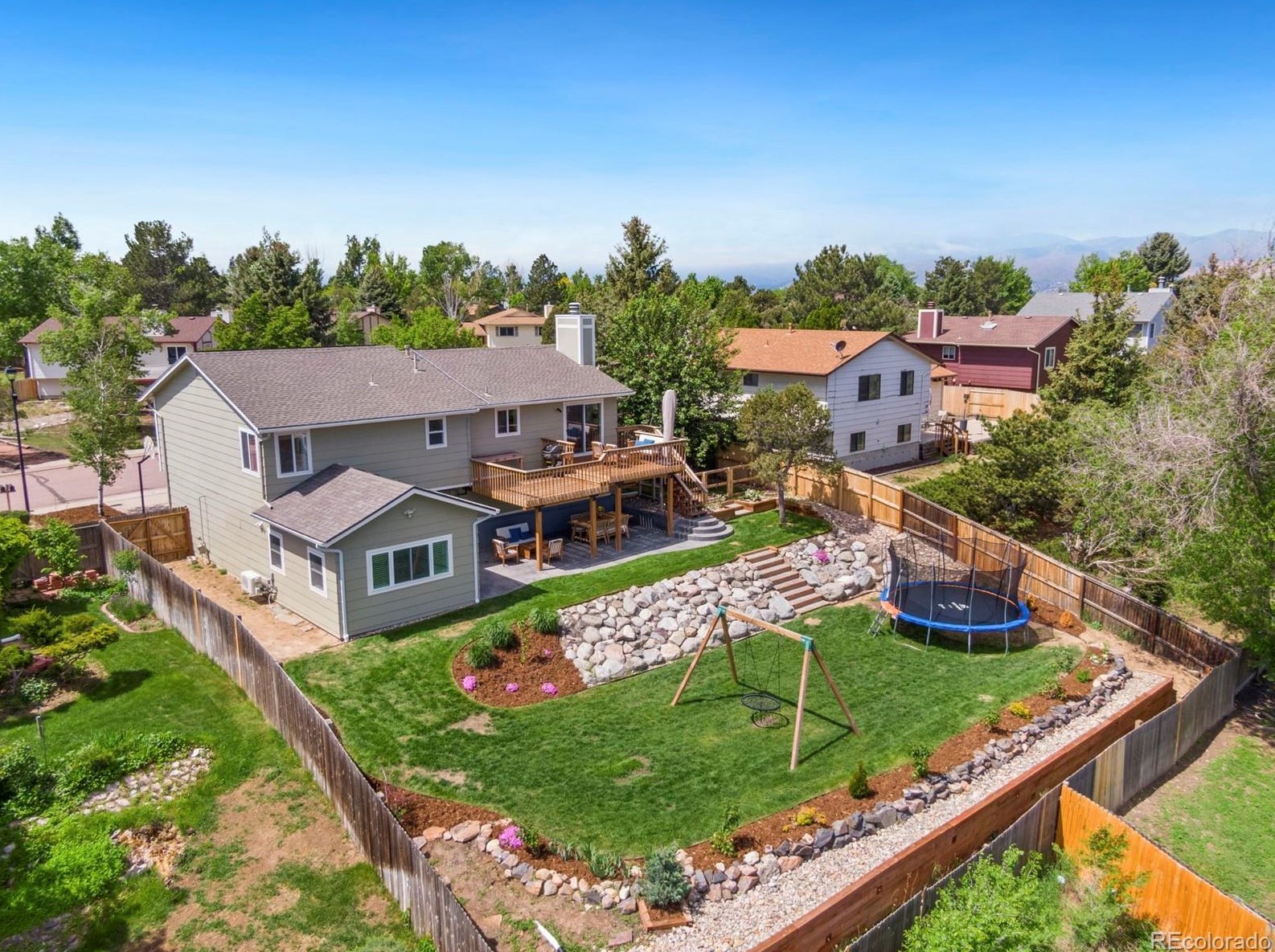 3060 Rhapsody Dr, Colorado Springs CO 80920-4047 exterior