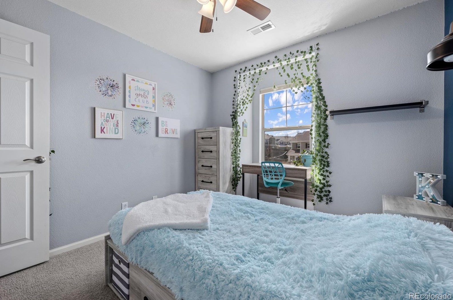 6057 Wescroft Ave, Castle Rock CO  80104-5267 exterior