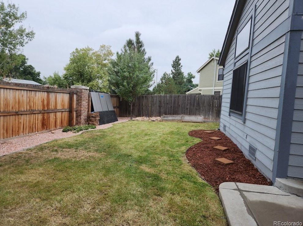 8164 Carr Cir, Arvada CO  80005-2417 exterior