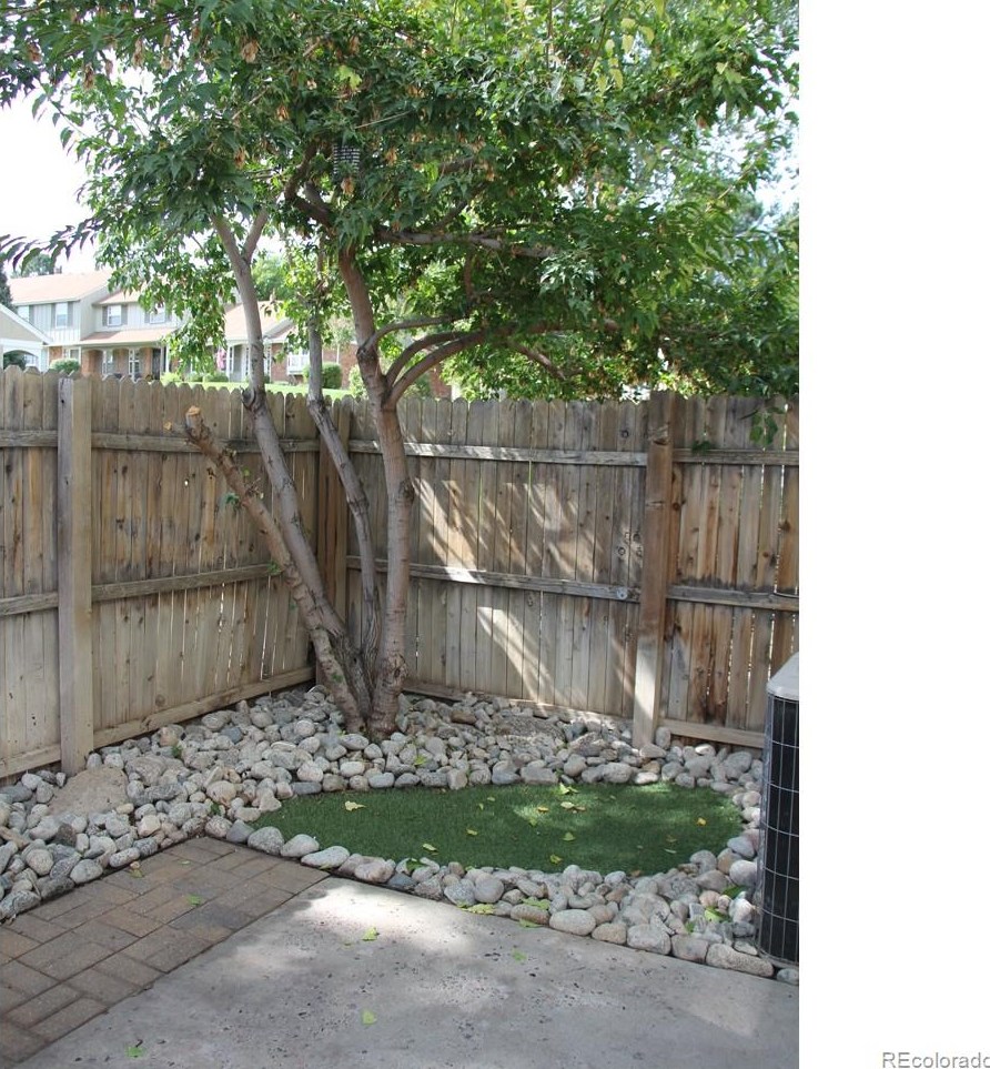 2678 Easter Ave, Littleton CO 80122-1385 exterior