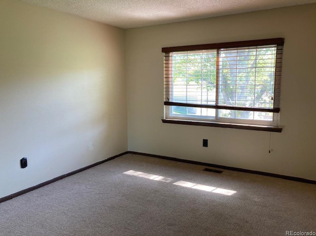 2678 Easter Ave, Littleton CO 80122-1385 exterior