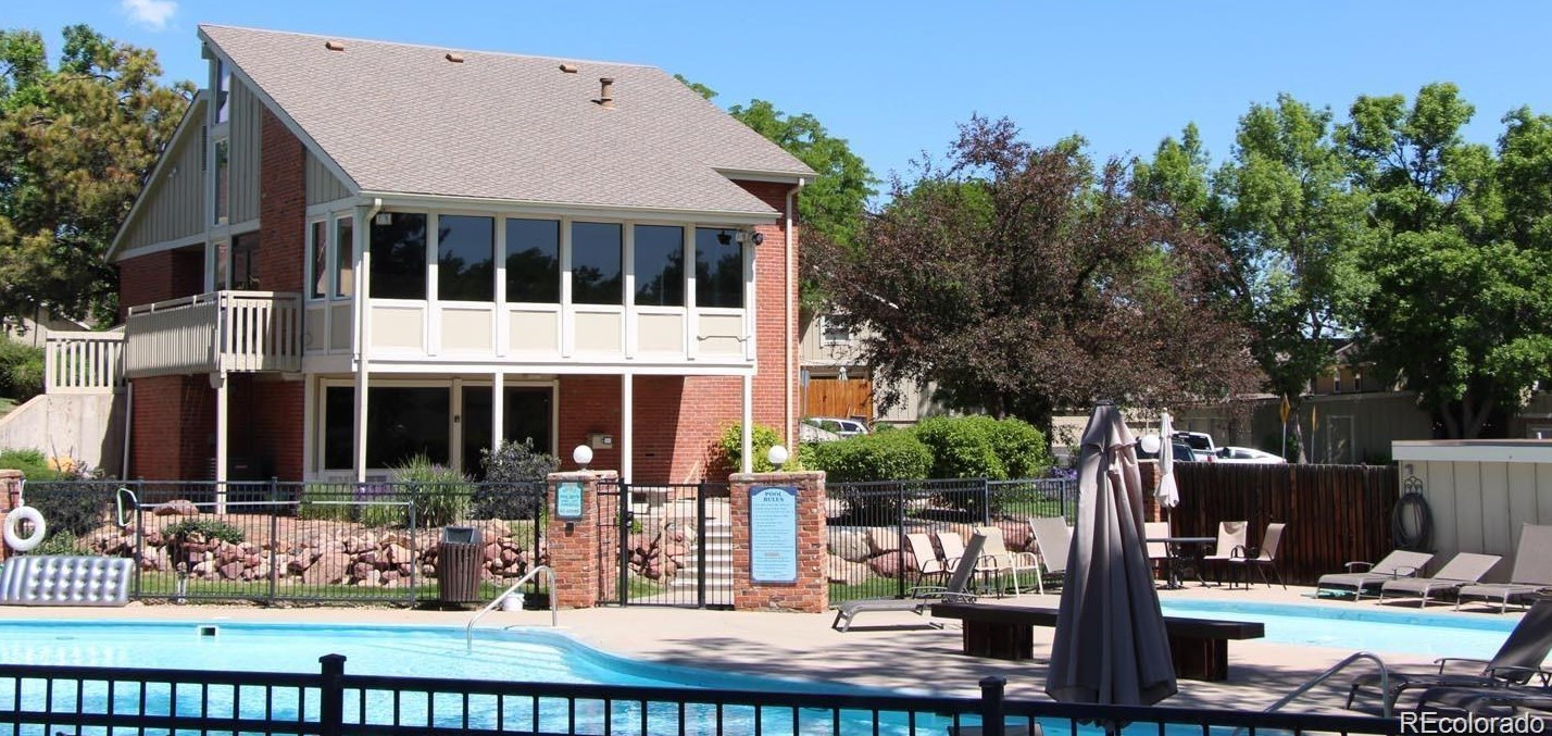 2678 Easter Ave, Littleton CO 80122-1385 exterior