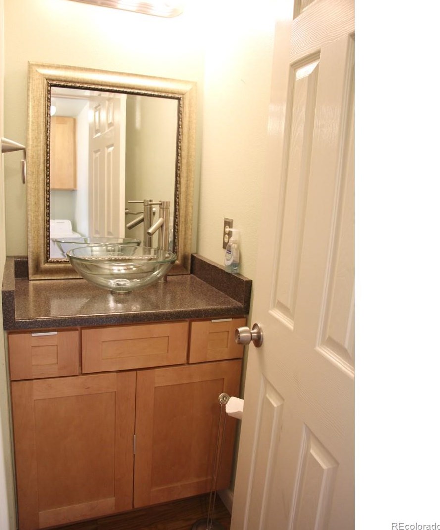 2678 Easter Ave, Littleton CO 80122-1385 exterior