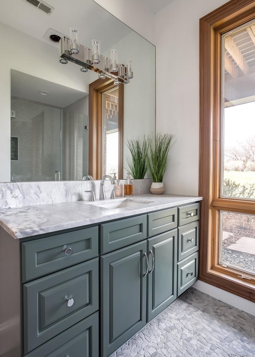 3801 Garden Ave, Littleton CO  80121-1804 exterior