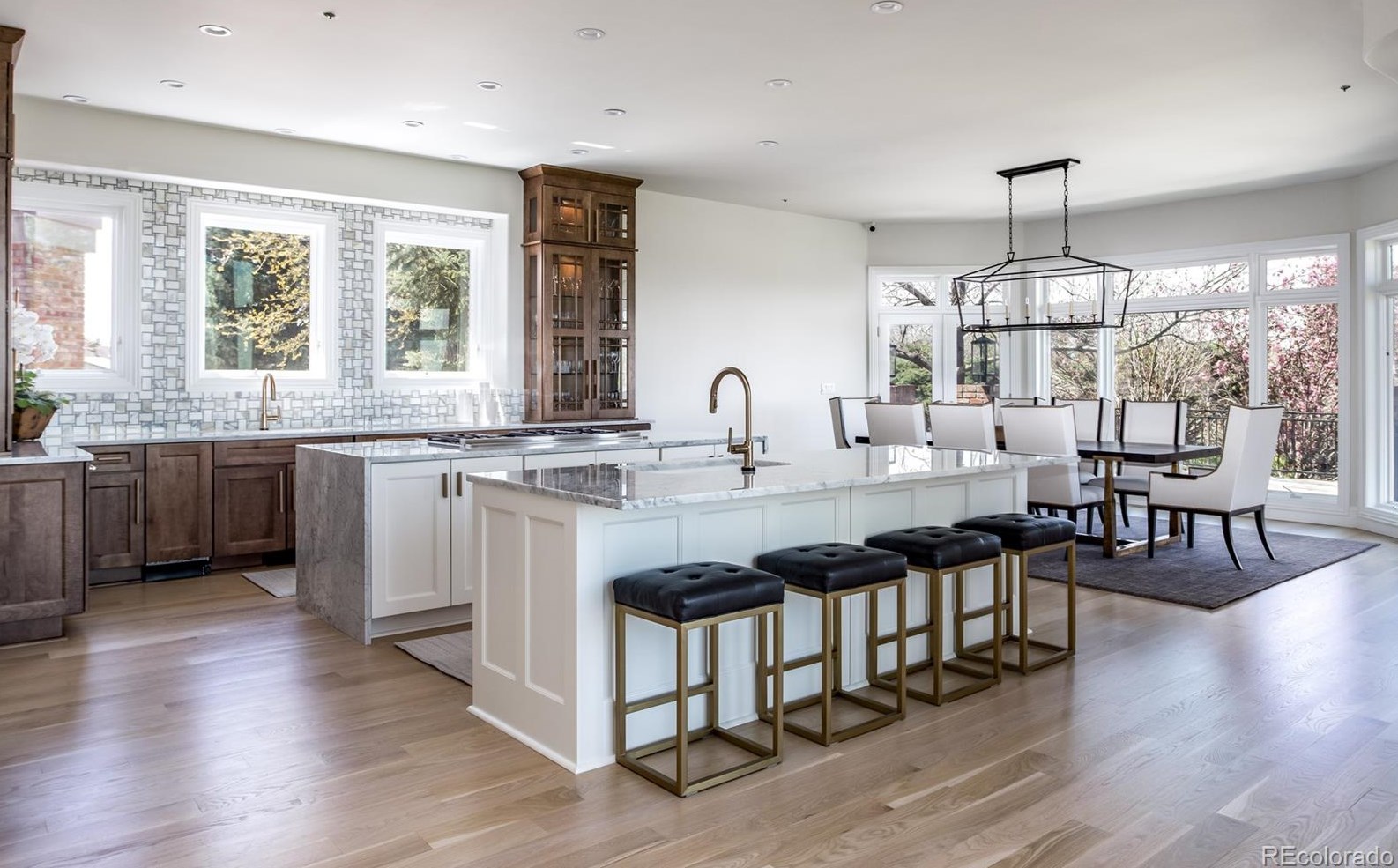 3801 Garden Ave, Littleton CO  80121-1804 exterior