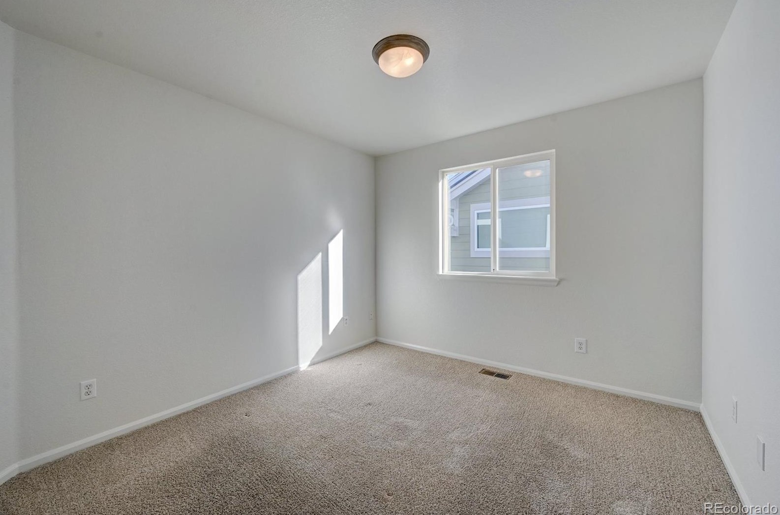 3247 Astorbrook Way, Littleton CO 80126-7812 exterior