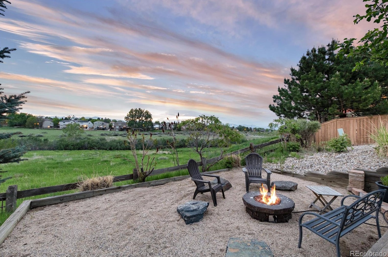 10054 Silver Maple Cir, Littleton CO 80129-5421 exterior