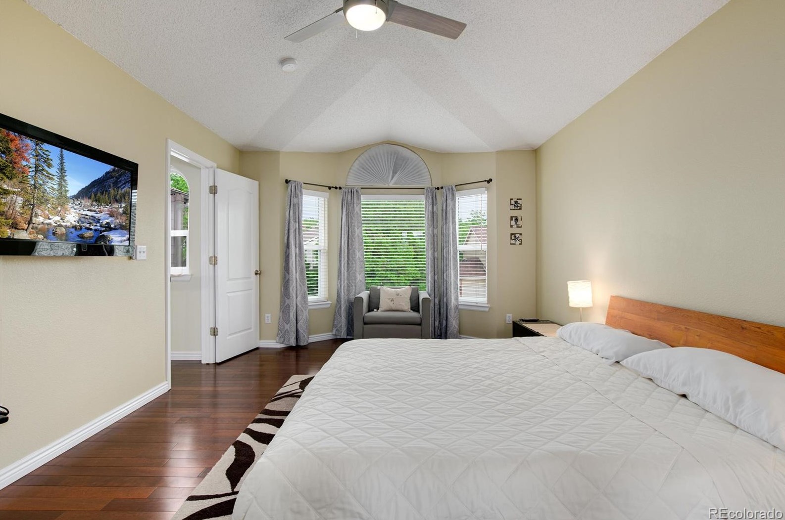 10054 Silver Maple Cir, Littleton CO 80129-5421 exterior