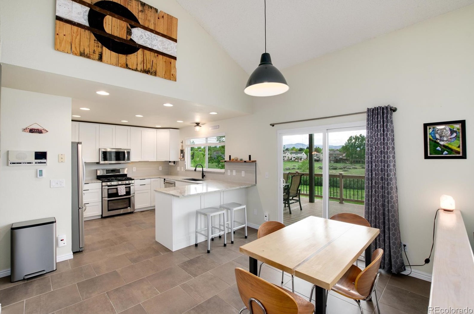 10054 Silver Maple Cir, Littleton CO 80129-5421 exterior