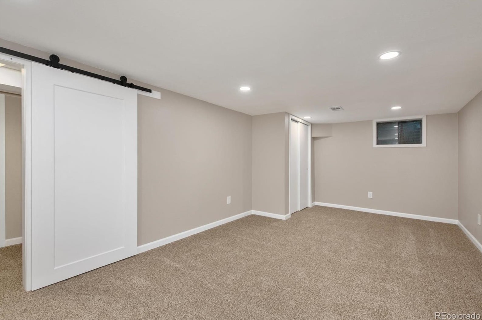 6033 Newcombe Ct, Arvada CO  80004-4617 exterior