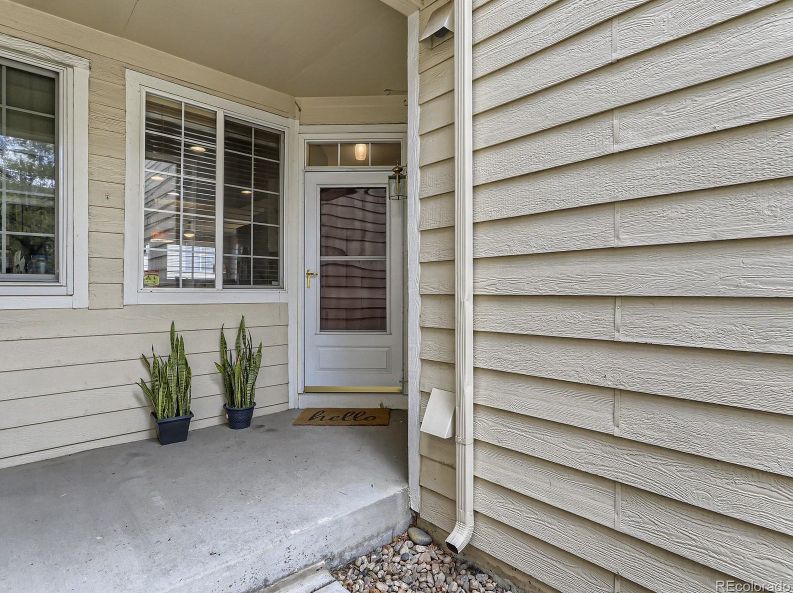 9107 Phillips Dr, Littleton CO  80128-8120 exterior