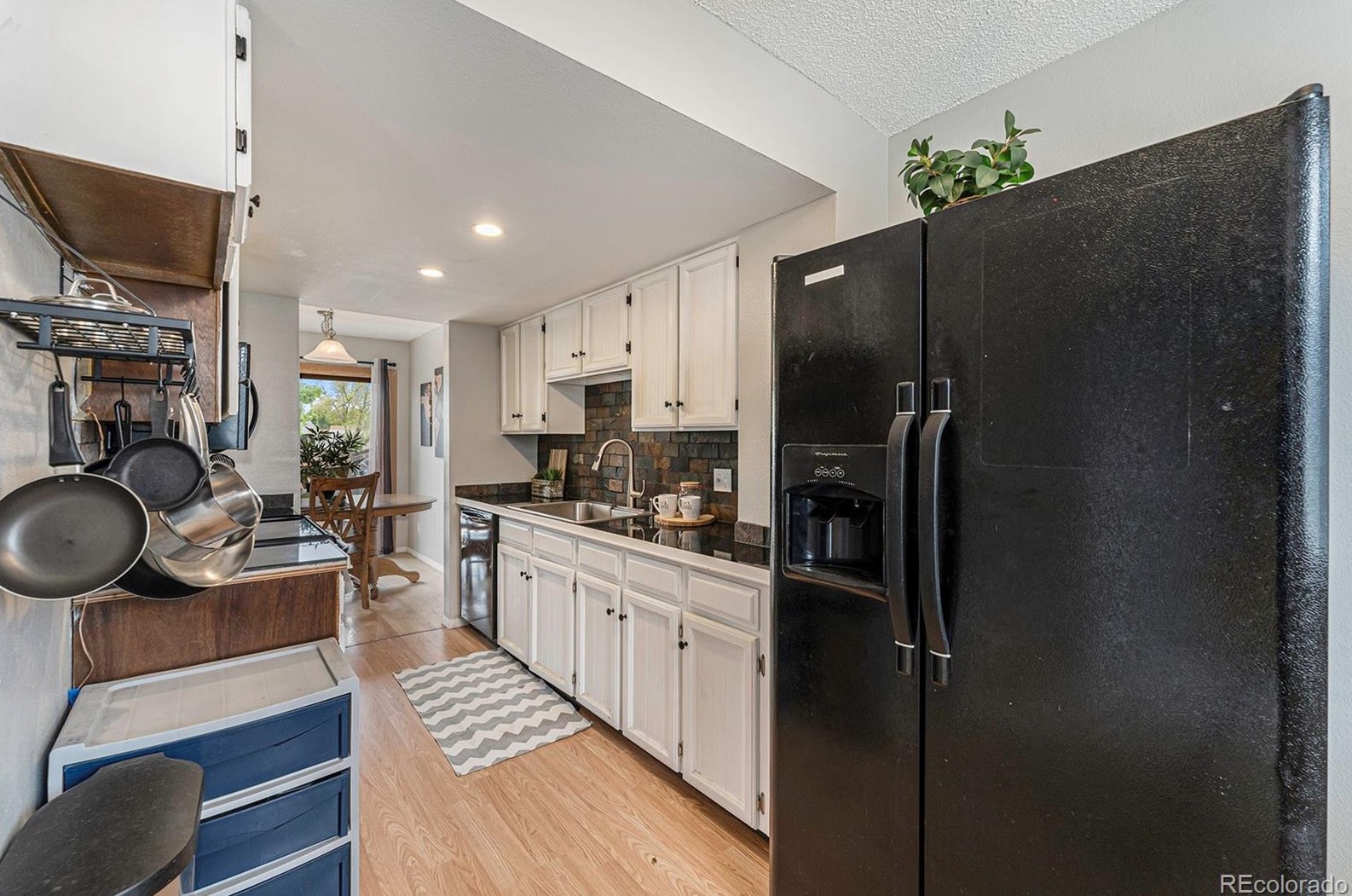 8642 Carr Loop, Arvada CO  80005-1572 exterior