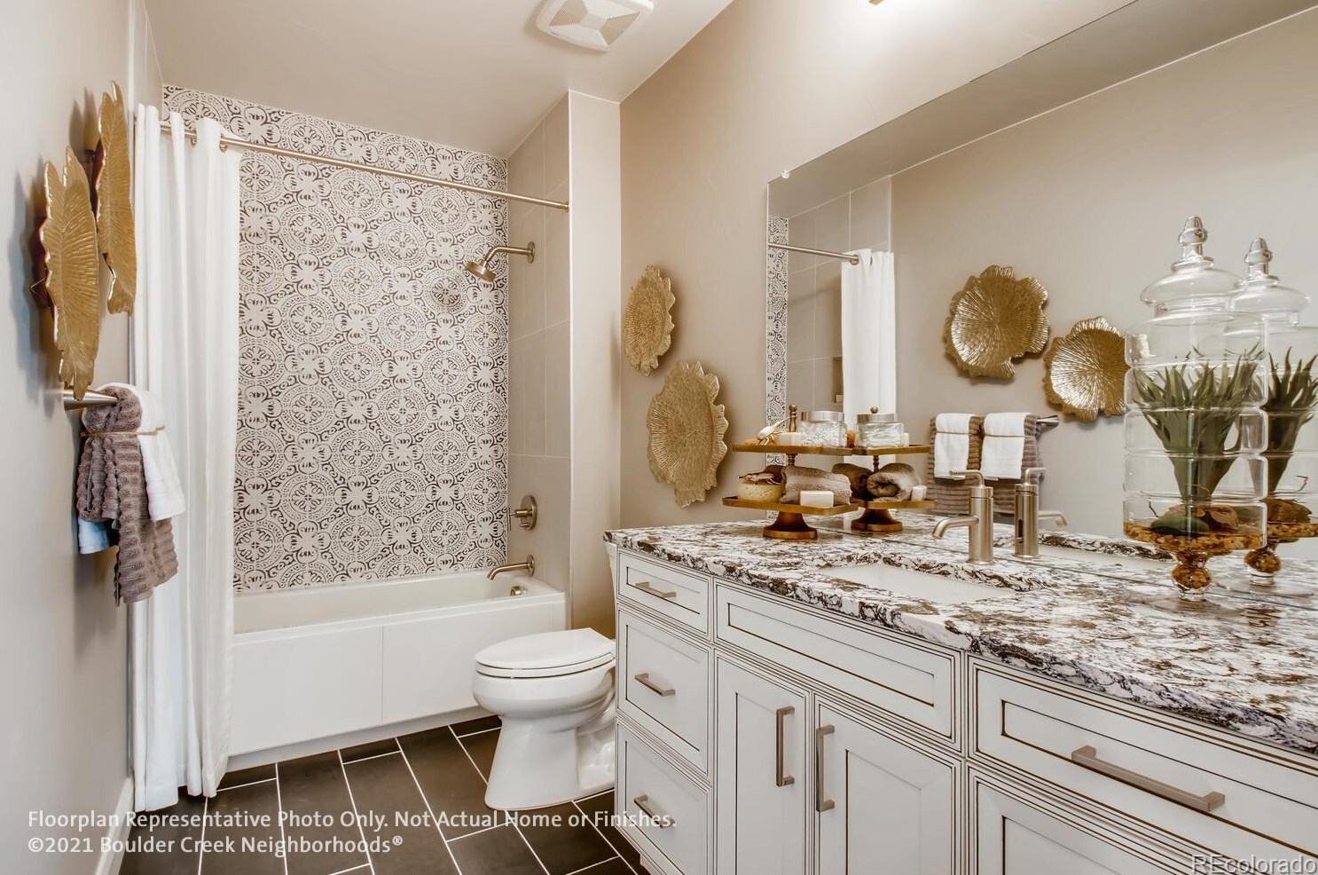 10352 Cooper Dr, Littleton CO 80127-4863 exterior