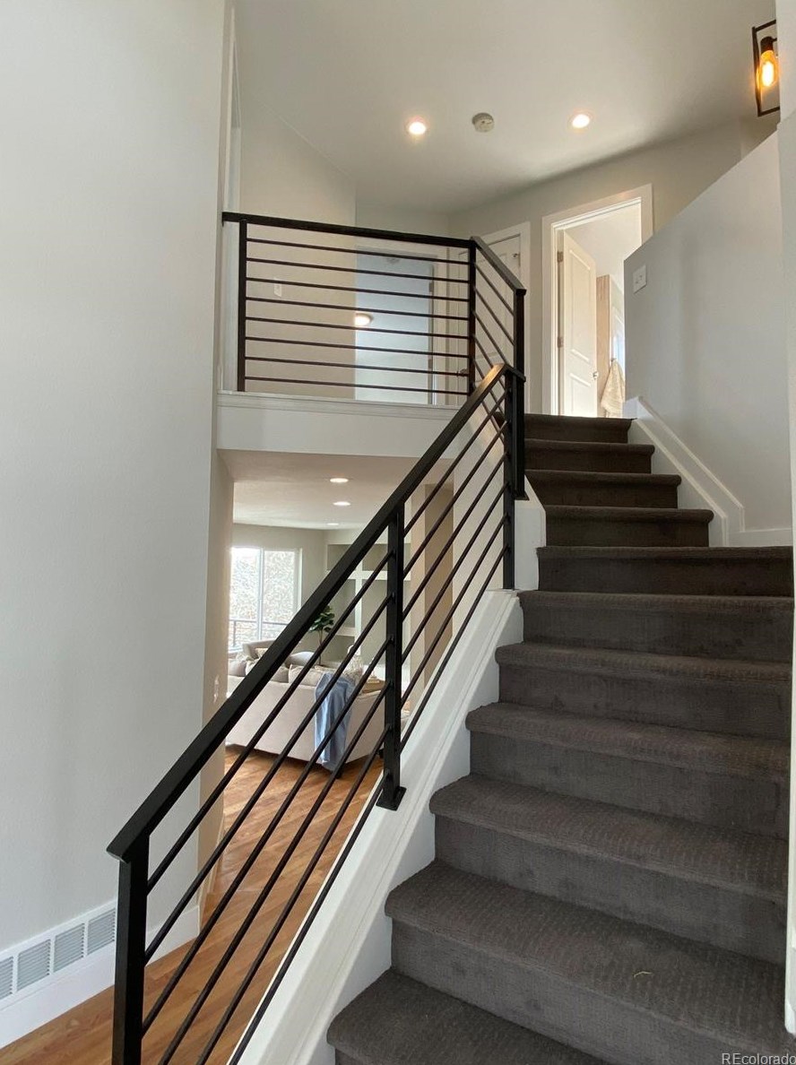 8752 Carr Way, Littleton CO  80128-6965 exterior