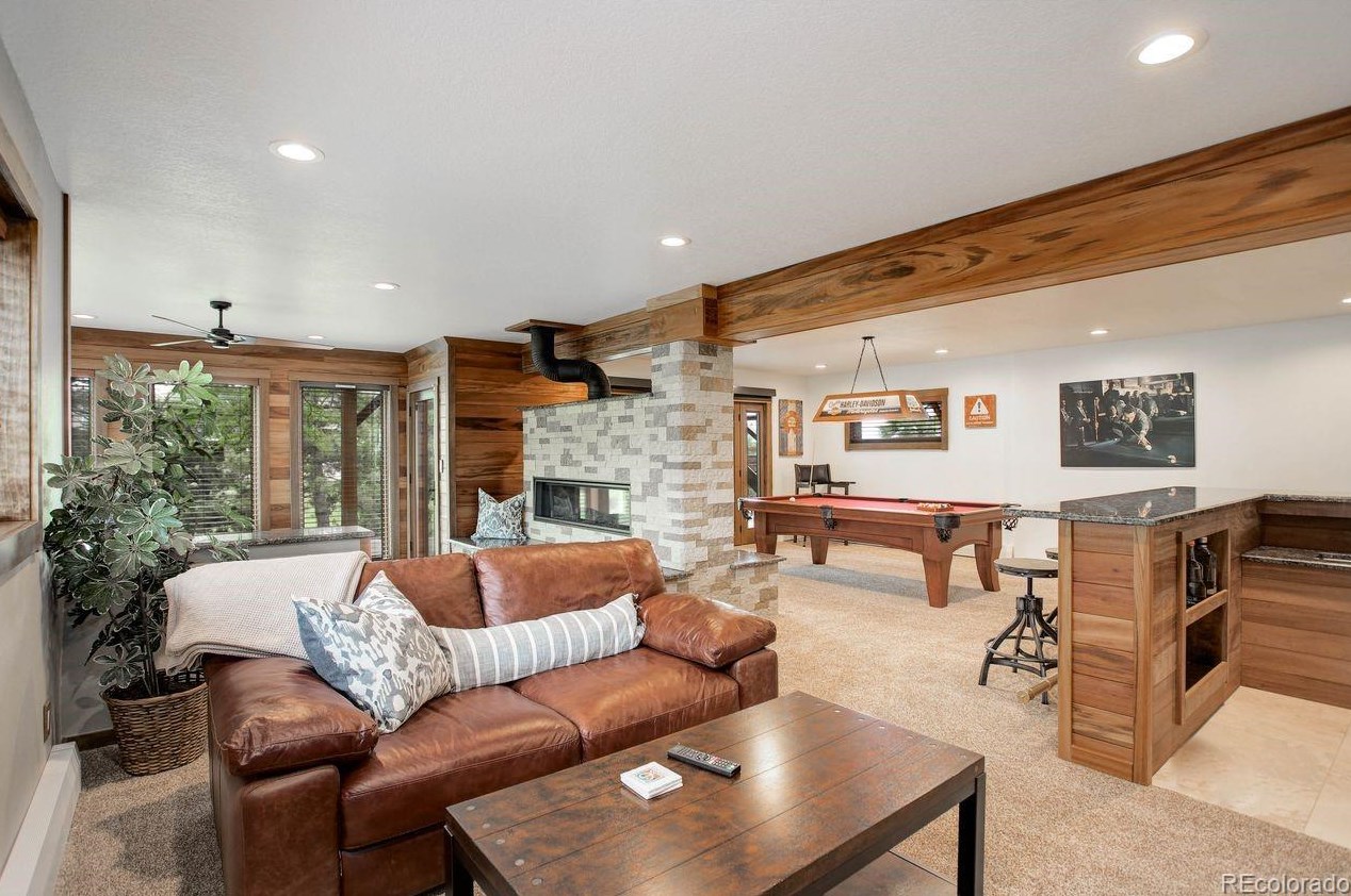 6803 Chatfield Ln, Littleton CO 80125-9612 exterior