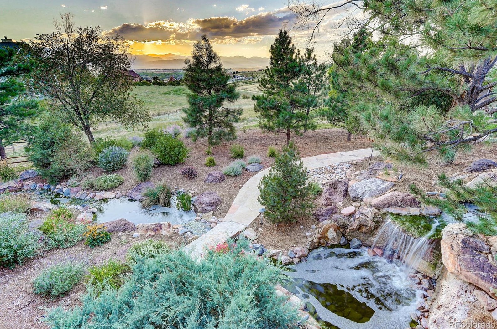 6803 Chatfield Ln, Littleton CO 80125-9612 exterior