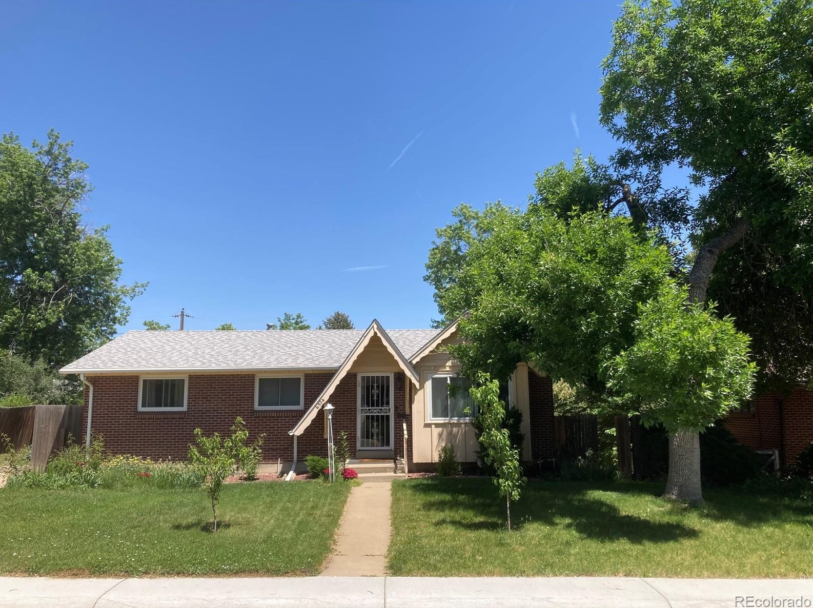 6524 Upham St, Arvada CO  80003-4430 exterior