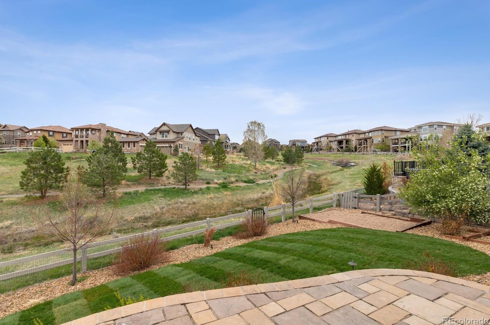10718 Manorstone Dr, Littleton CO  80126-5718 exterior