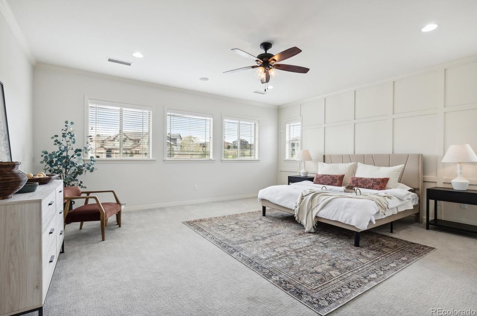 10718 Manorstone Dr, Littleton CO  80126-5718 exterior