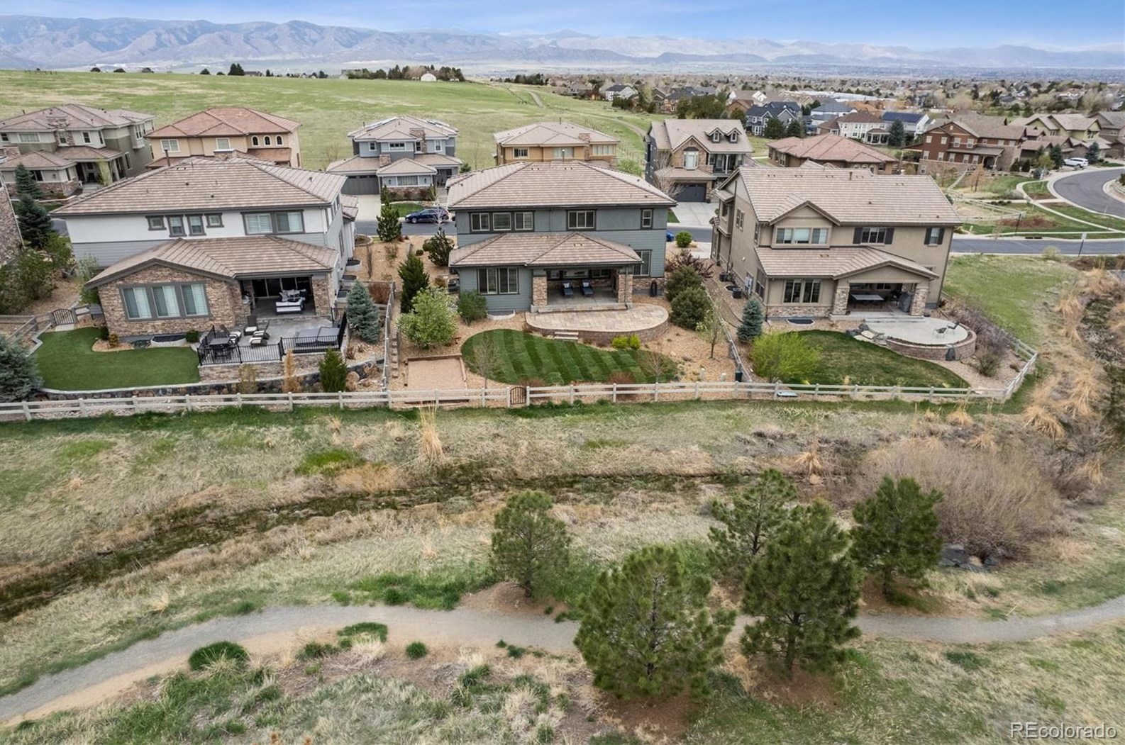 10718 Manorstone Dr, Littleton CO  80126-5718 exterior