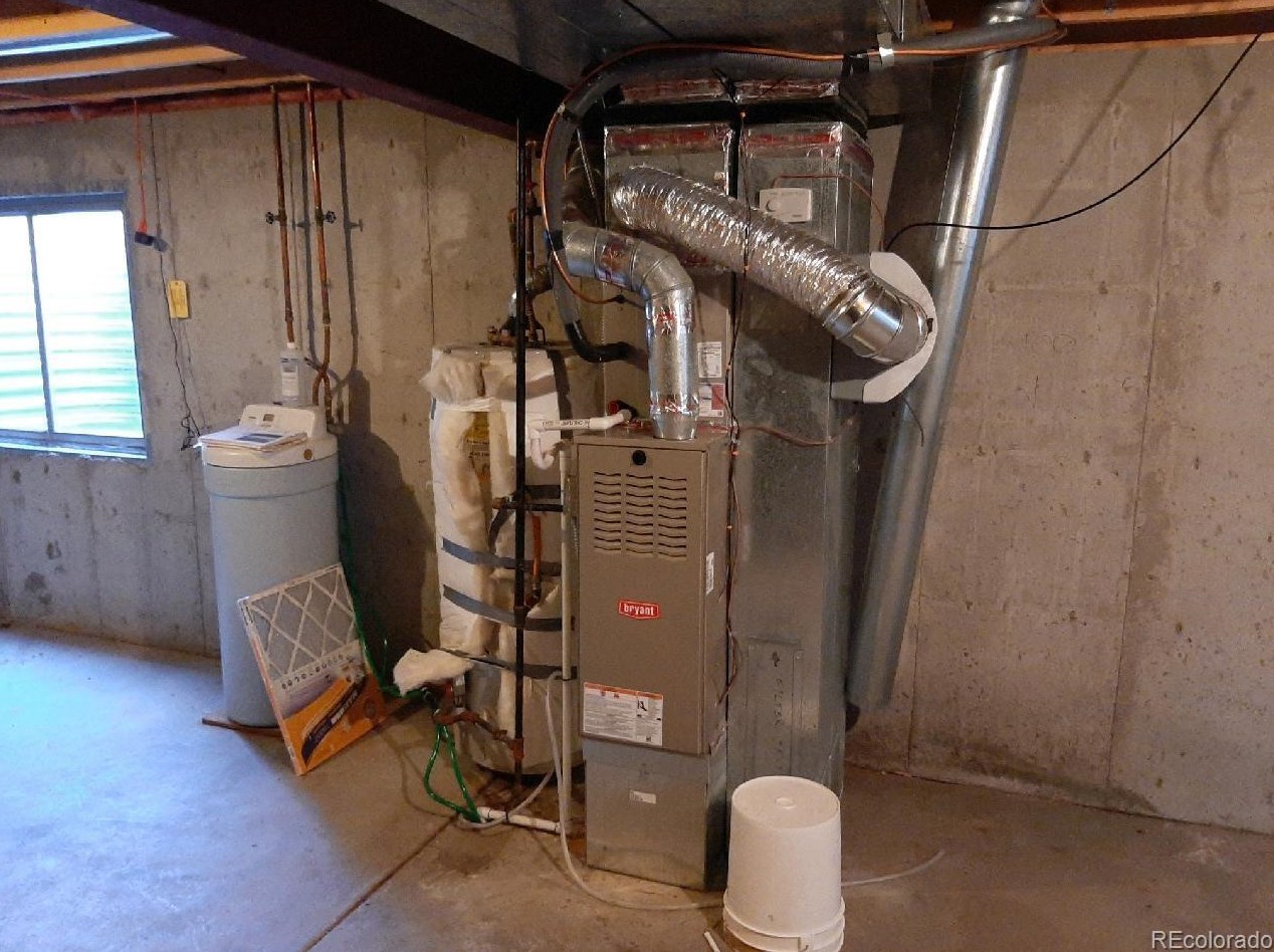 62 Heritage Ave, Castle Rock CO 80104-8823 exterior