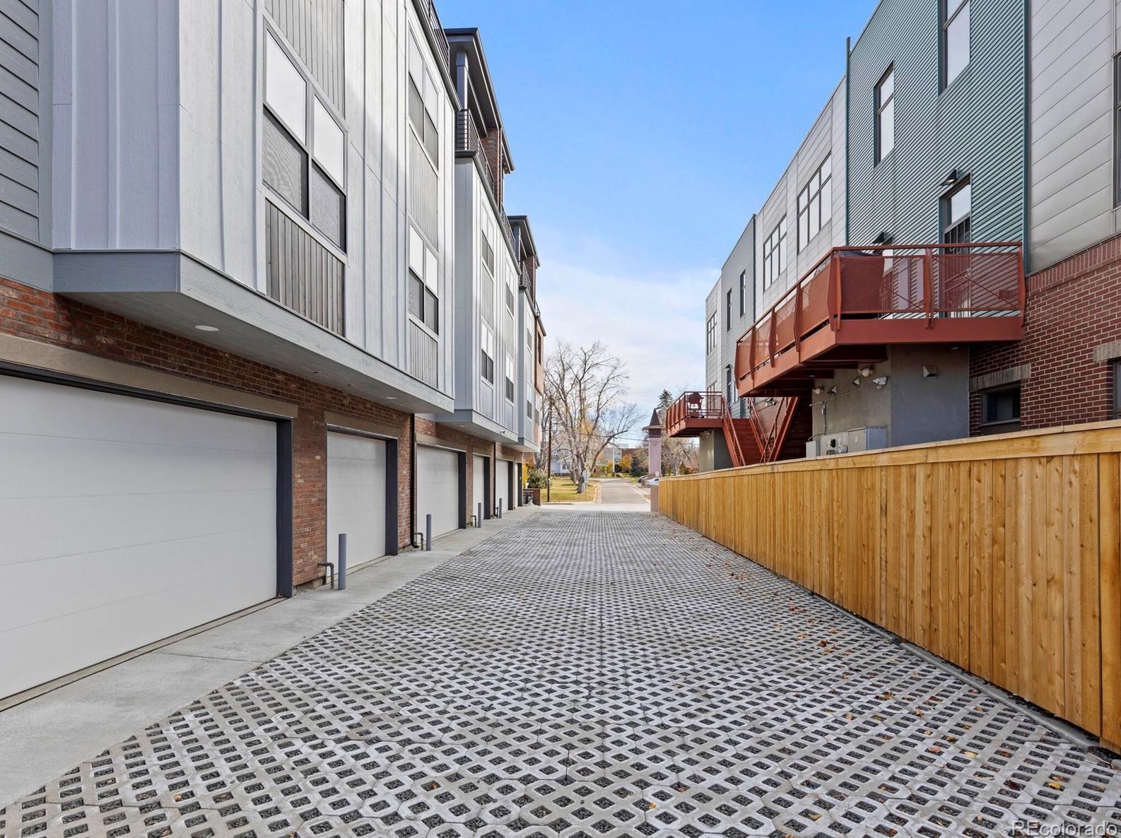 5423 Prince St, Littleton CO  80120-1123 exterior