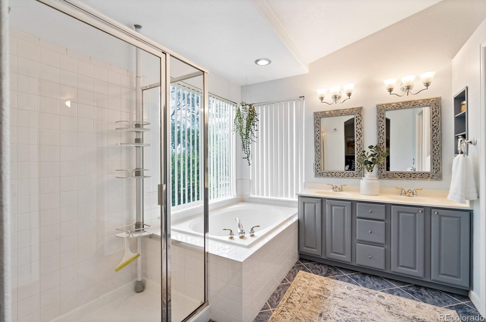 6645 Berry Ave, Littleton CO 80123-0820 exterior