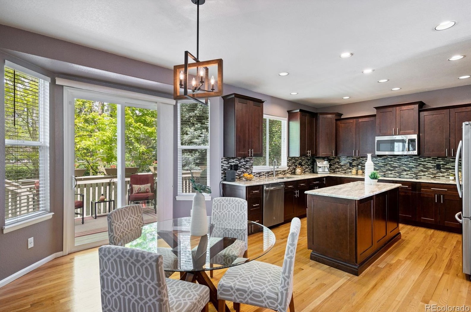 6645 Berry Ave, Littleton CO 80123-0820 exterior