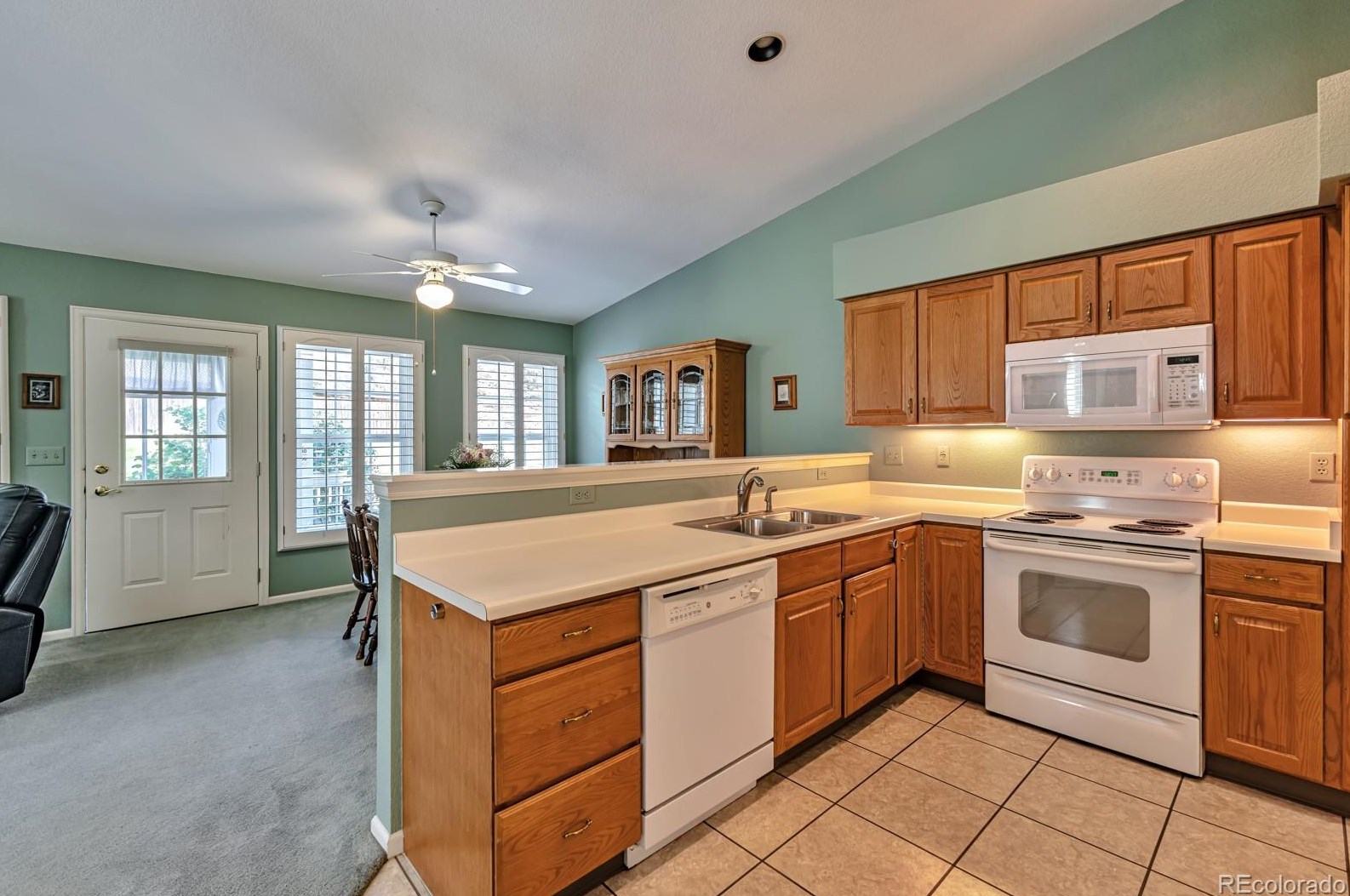 8841 Greenwich St, Littleton CO 80130-5212 exterior