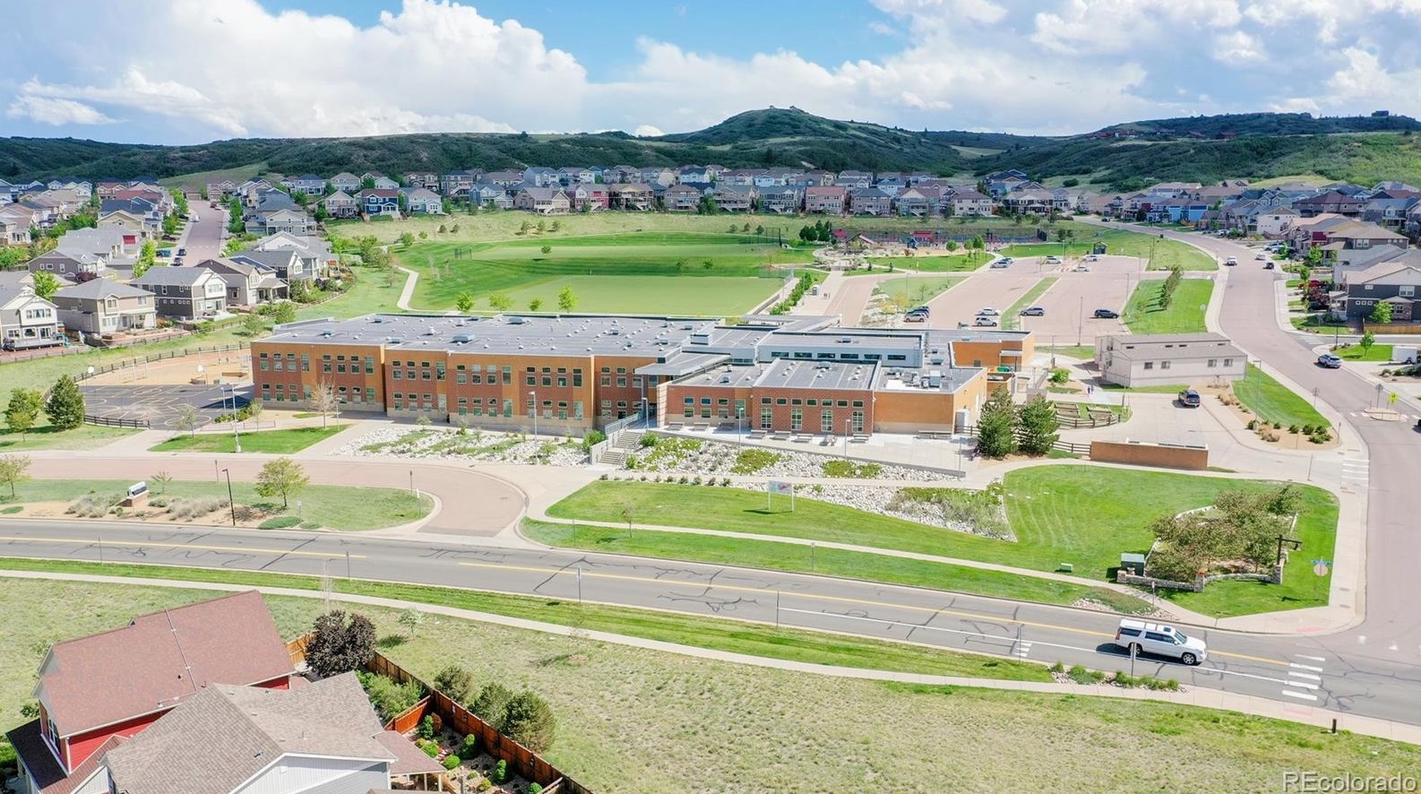 1854 Morningview Ln, Castle Rock CO  80109-3641 exterior