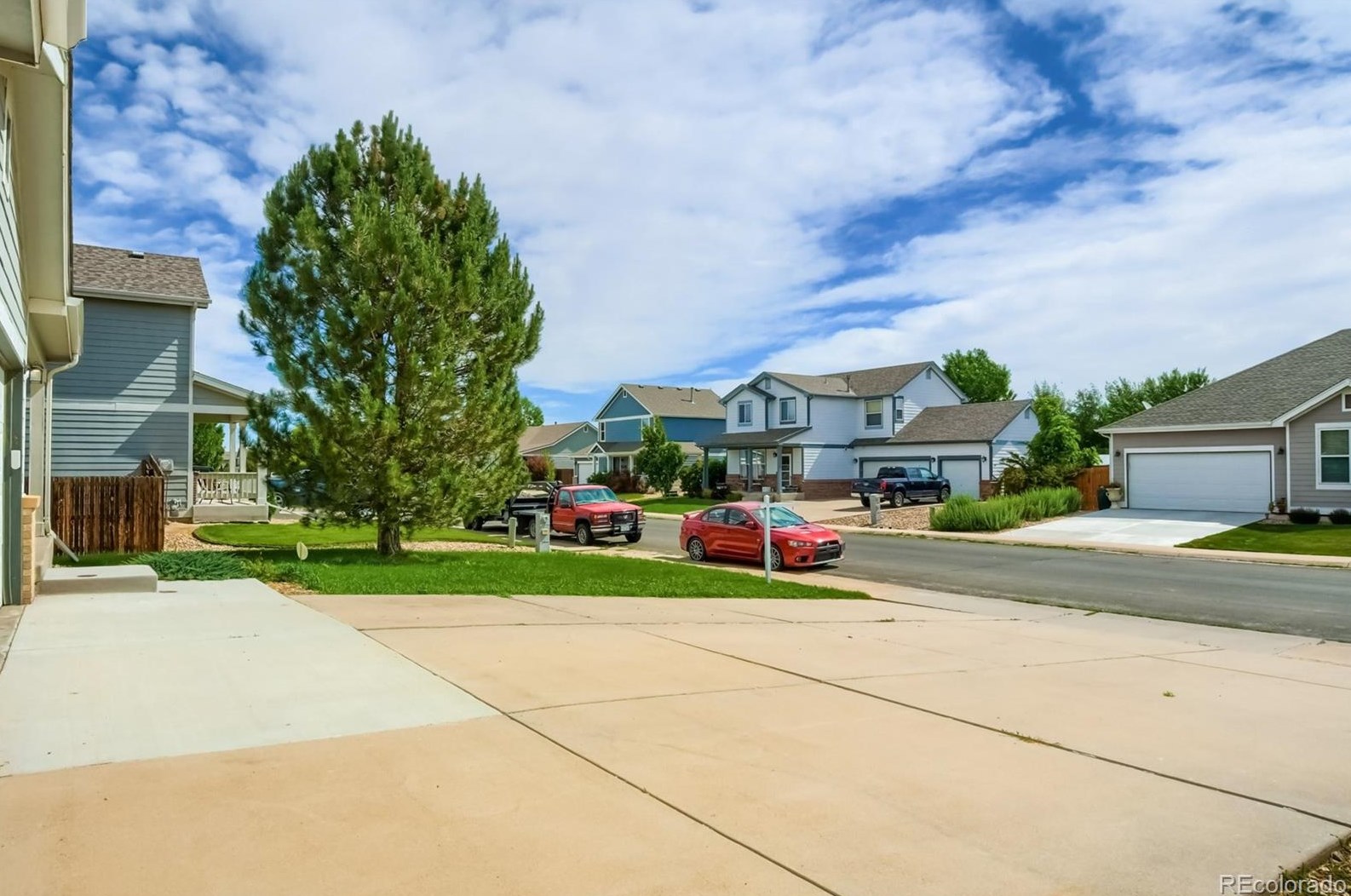 1903 Asoka St, Strasburg CO  80136-7722 exterior