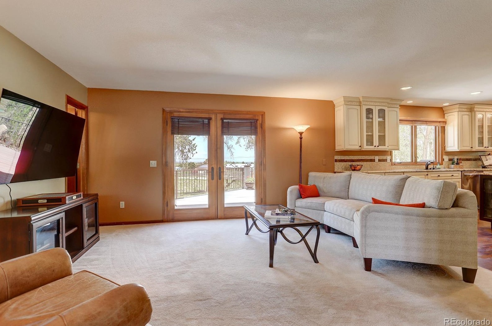 2201 Dry Crk Rd, Littleton CO 80120-8048 exterior