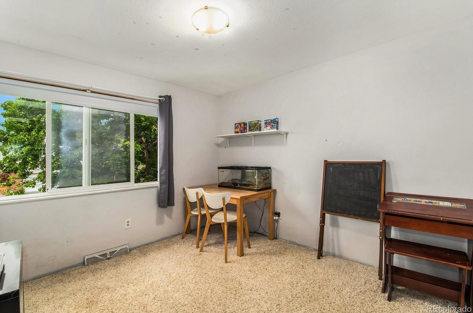 7026 Rowland Ave, Littleton CO 80128-4722 exterior