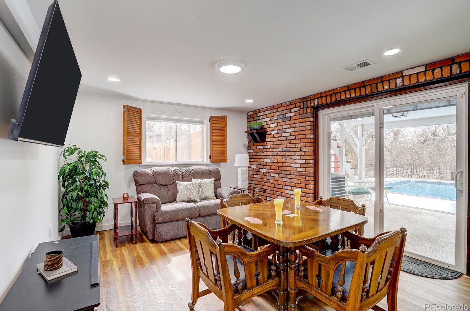 7107 Dudley Dr, Arvada CO  80004-1745 exterior