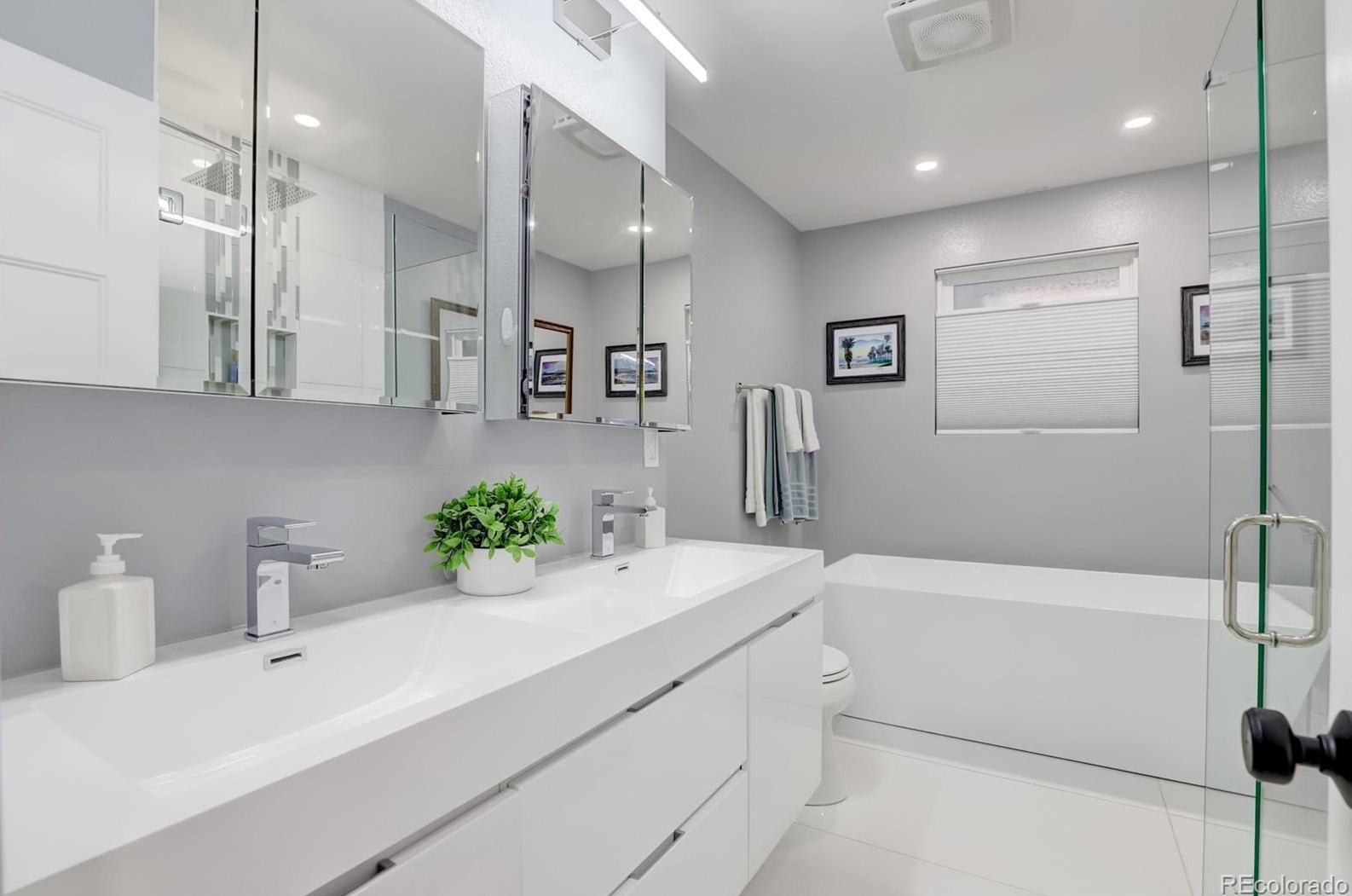 7107 Dudley Dr, Arvada CO  80004-1745 exterior