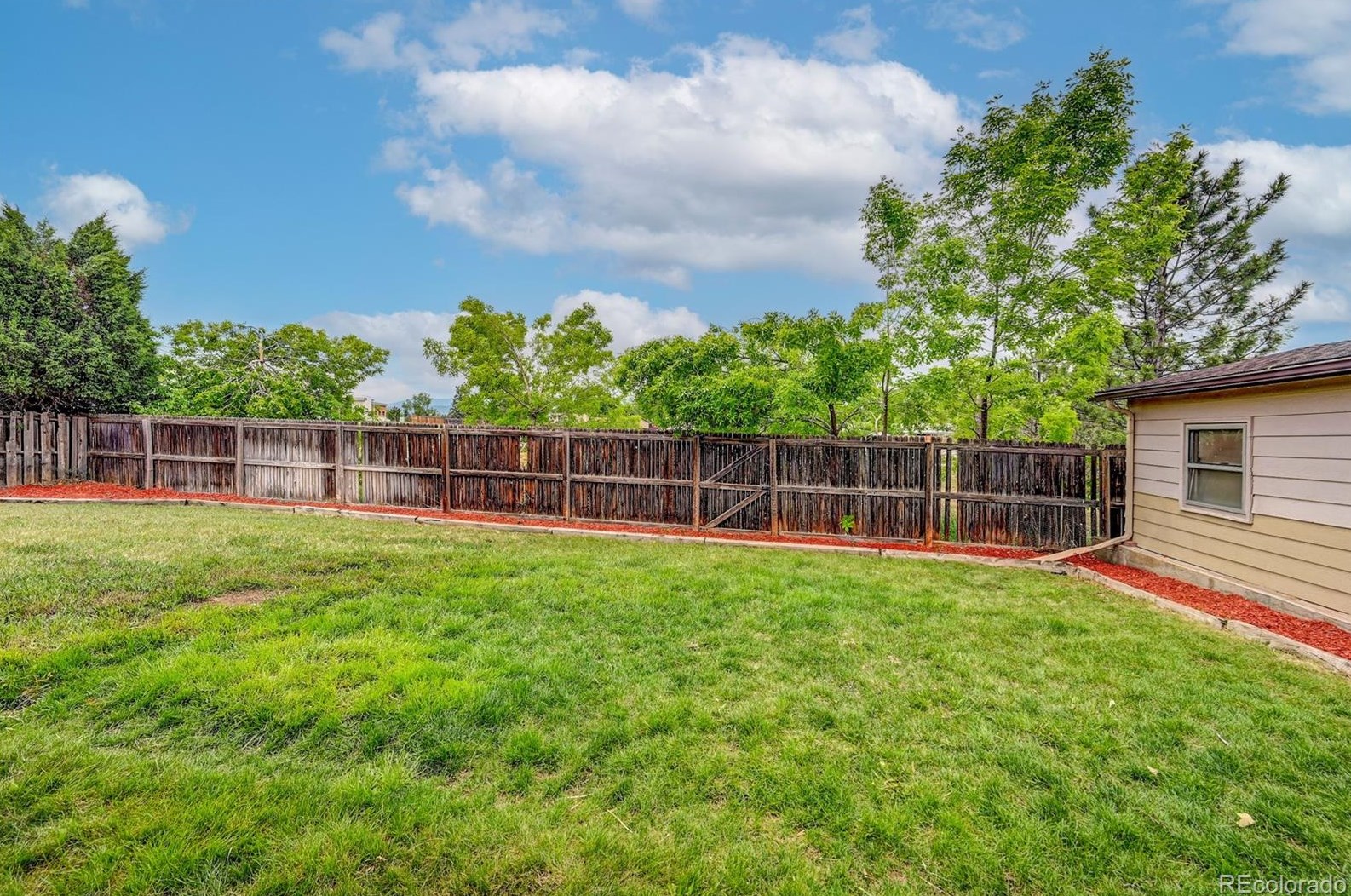 6543 Brentwood Way, Littleton CO 80123-3515 exterior