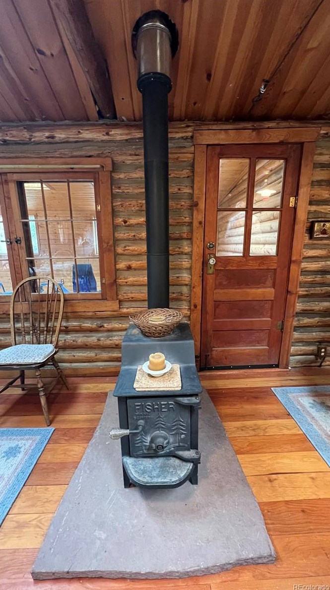 2299 Beaver Creek Rd, Arvada CO  80422-4580 exterior