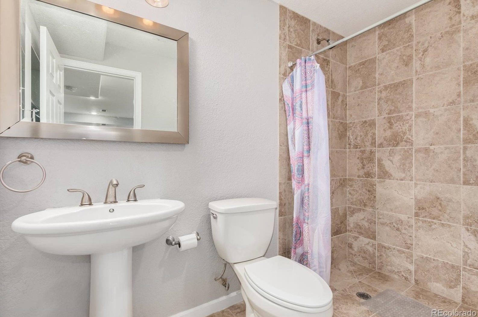 19 Peabody St, Castle Rock CO  80104-8812 exterior